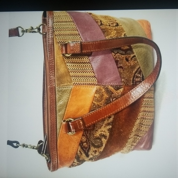 FOSSIL PATCHWORK LEATHER PURSE - Picture 15 of 17